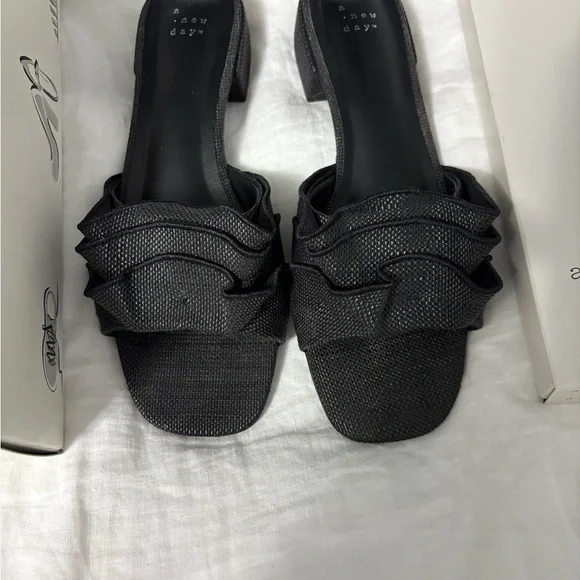A New Day Lyta Sandals Black Raffia Sandal Slide Never Worn In Box Size 10 - Picture 9 of 11